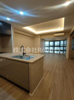 【居間・リビング】 | S-RESIDENCE谷町六丁目alo | こちらの居間で趣味の時間をお楽しみください