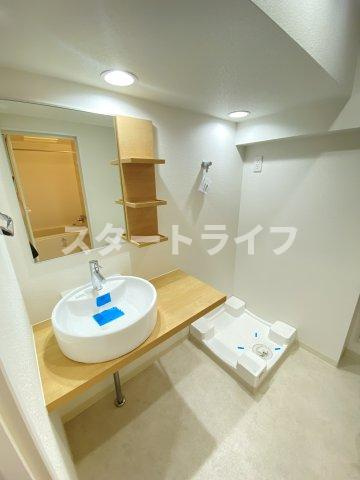大阪市淀川区西中島７丁目の賃貸マンションの洗面所