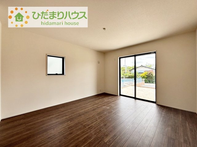 【寝室】 | 第1常総市坂手町　新築戸建　3号棟 | 大きなベッドを置いても余裕の広さの主寝室♪