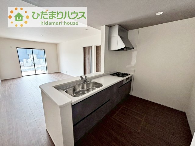 【キッチン】 | 第1常総市坂手町　新築戸建　3号棟 | 家族と会話しながら料理できるオープンカウンター♪