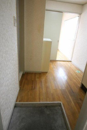 ブローニュ東毛呂の玄関