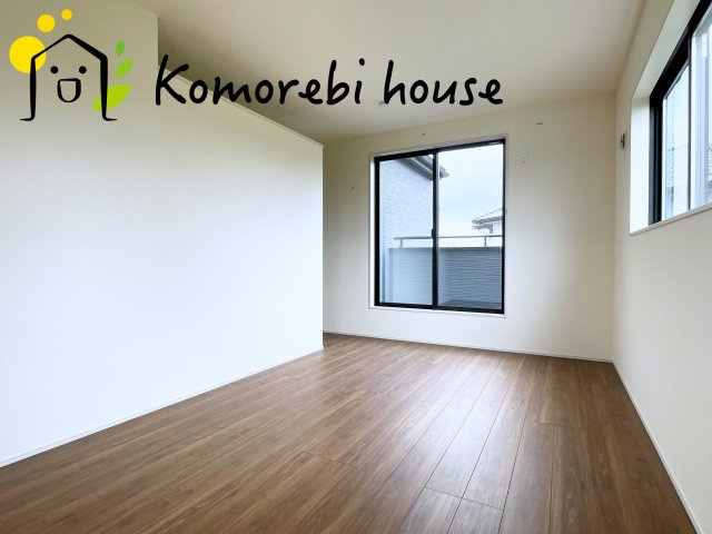 さいたま市西区二ツ宮　新築一戸建て　リーブルガーデン　03の寝室|26.9.12　撮影済み