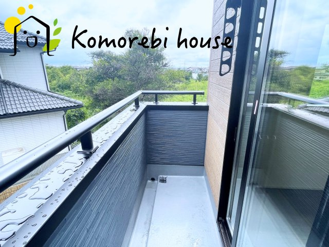 さいたま市西区二ツ宮　新築一戸建て　リーブルガーデン　03のバルコニー|26.9.12　撮影済み