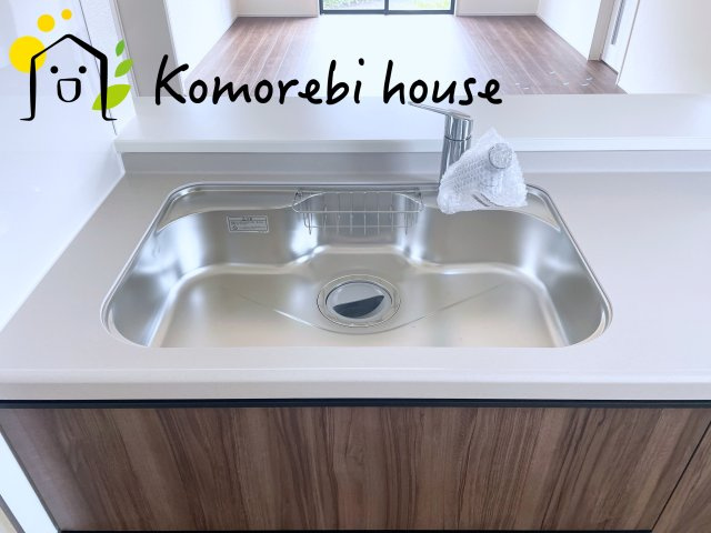 さいたま市西区二ツ宮　新築一戸建て　リーブルガーデン　03のキッチン|26.9.12　撮影済み