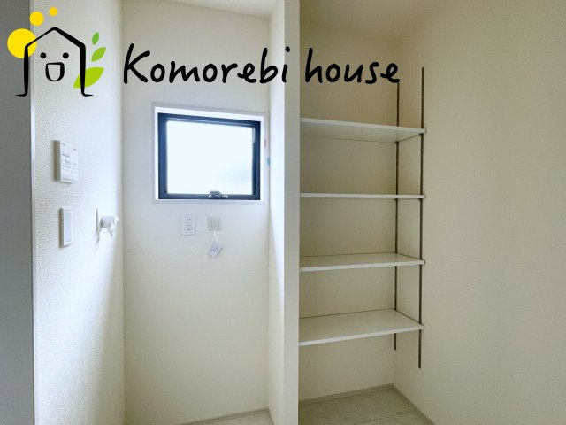 さいたま市西区二ツ宮　新築一戸建て　リーブルガーデン　03の収納|26.9.12　撮影済み