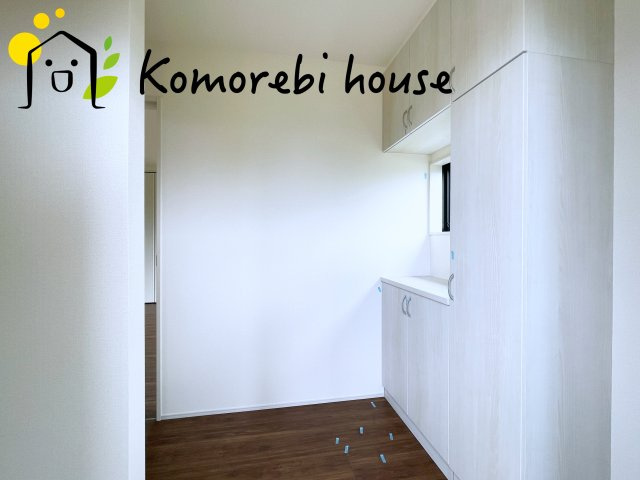 さいたま市西区二ツ宮　新築一戸建て　リーブルガーデン　03の玄関|26.9.12　撮影済み