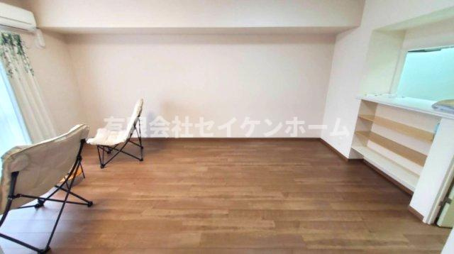オ－ベル籠原　フルリフォーム済みの居間・リビング