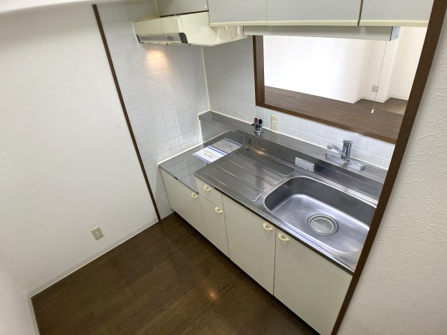 カルム湊川のキッチン|人気のカウンターキッチン、ガスコンロ設置可能