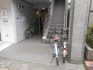 【エントランス】