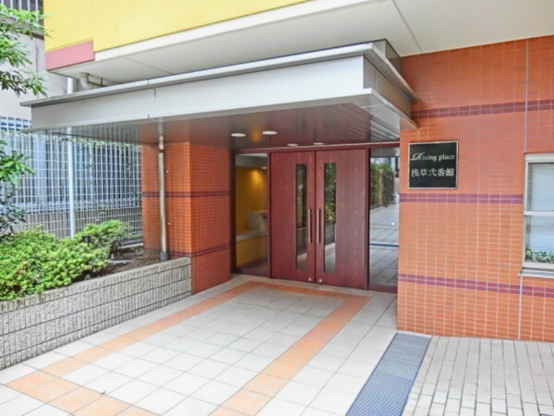 ライジングプレイス浅草弐番館のエントランス|58126291_8.jpg