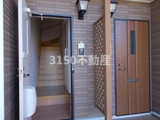 サン　ソレーユの玄関|収納もある玄関です