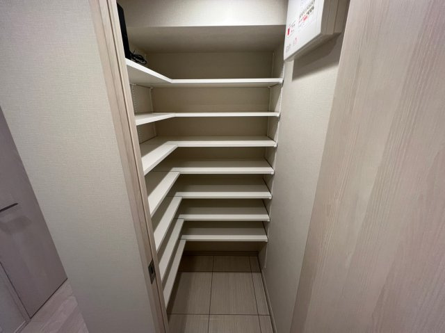 OPUS RESIDENCE SHINSAIBASHI SOUTHの収納