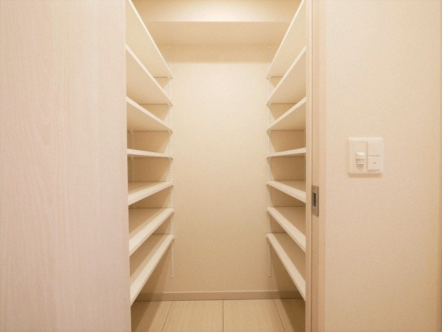 OPUS RESIDENCE SHINSAIBASHI SOUTHの収納