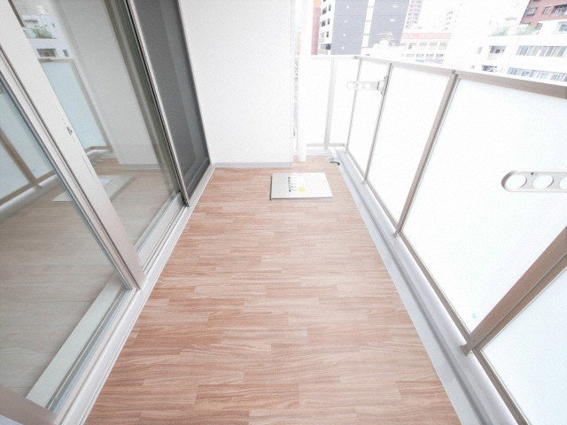 OPUS RESIDENCE SHINSAIBASHI SOUTHのバルコニー