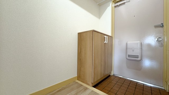 木瀬川リバーサイドマンションの玄関