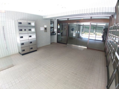 【エントランス】