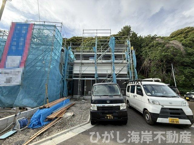藤沢市城南２丁目　　新築戸建　全７棟の外観|6月8日撮影　建築中　現地外観