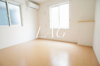 【居間・リビング】 | Ｇｒａｃｅ壱番館 | 洋室のお部屋です。