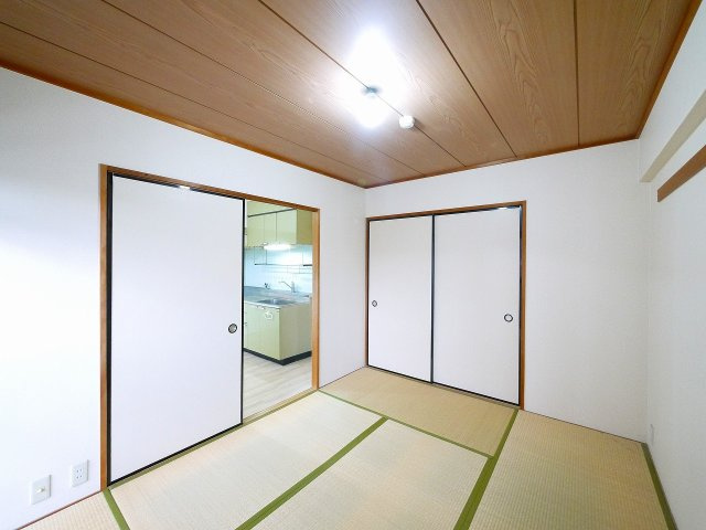 プリオール大安寺の内装|内装もきれいです