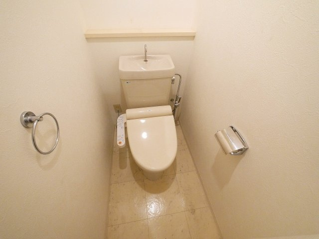 プリオール大安寺のトイレ|清潔感のあるトイレです