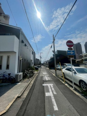 【前面道路含む現地写真】 | 大阪府堺市北区北長尾町1丁戸建て | 前面道路　幅員約4.5ｍ