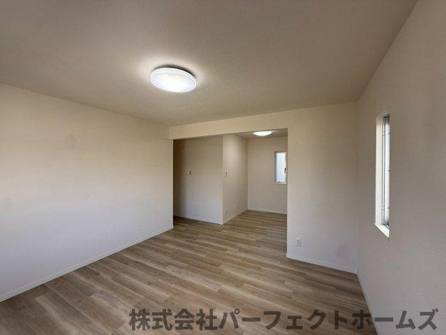 茄子作北町戸建の洋室|個人の部屋や寝室として使える洋室です