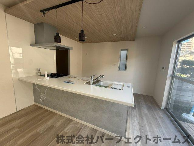 茄子作北町戸建のキッチン|使いやすいキッチンです