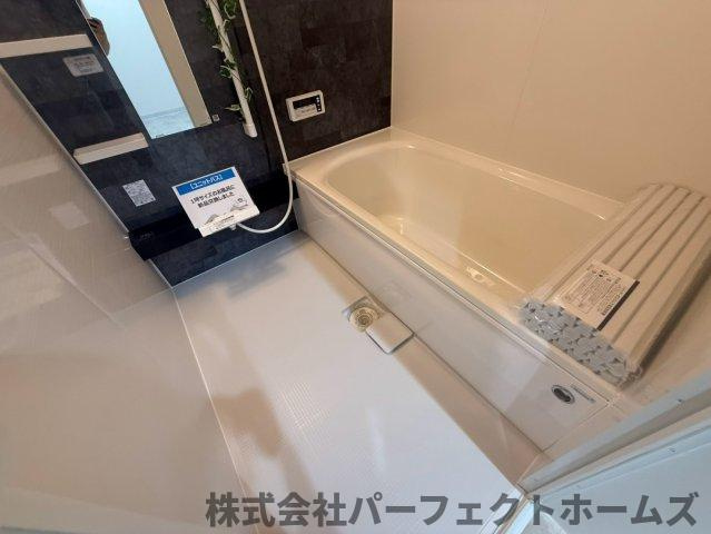 茄子作北町戸建の浴室|お風呂です