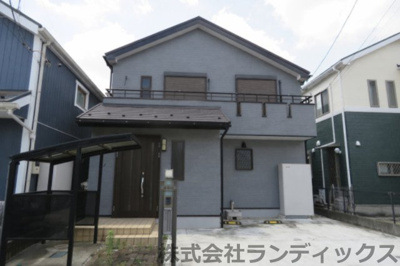 【外観】 | 昭島市大神町４丁目中古戸建 | カースペース２台分あり（並列置き）