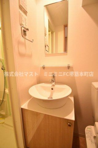 エスリード天神橋筋六丁目の洗面所