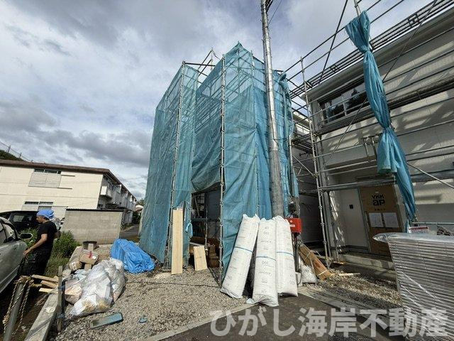 藤沢市城南２丁目　　新築戸建　全７棟の外観|6月8日撮影　建築中　現地外観