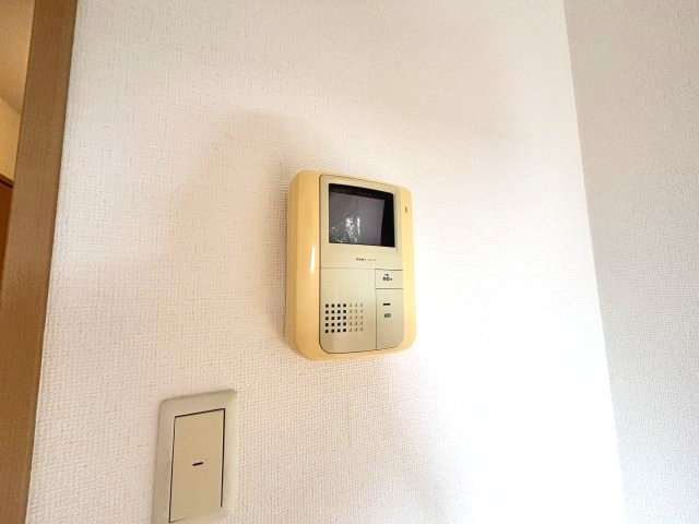 安心のモニター付きインターホン完備★