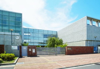 【周辺】 | 【現地見学会】北区上十条5丁目　建築条件なし売地　C区画 5990万円 | 北区立十条富士見中学校