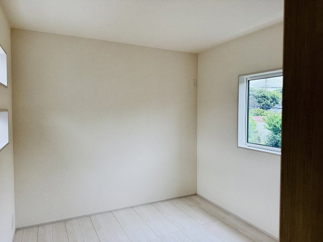 八王子市　石川町　新築一戸建ての洋室|～2階5.15帖の洋室　2面採光で明るく風通しの良いお部屋です～