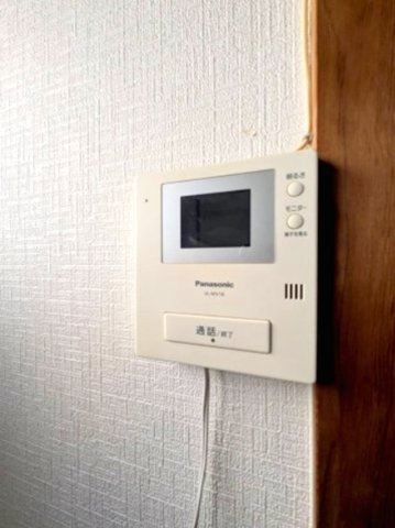 蓬川町の防犯設備|お子様のお留守番にも安心なＴＶモニタ付インターホン
