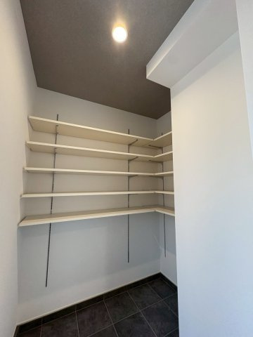 垂水区舞子台１丁目　新築戸建ての収納|ちょっとした収納スペースも充実しています
