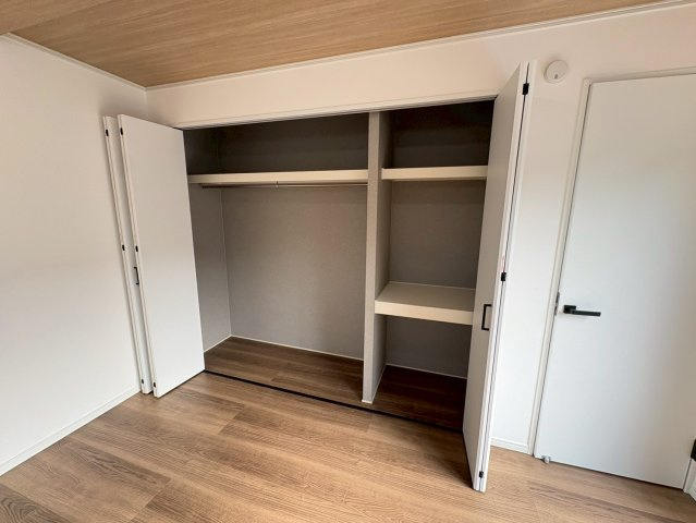垂水区舞子台１丁目　新築戸建ての収納|小物を収納するのに便利です