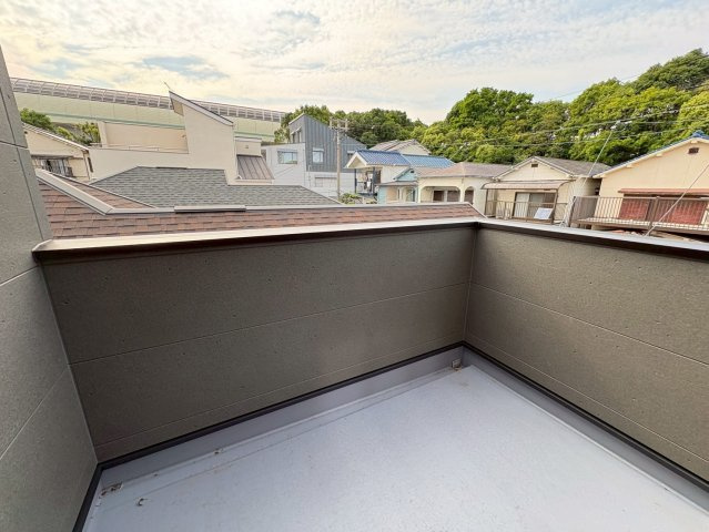 垂水区舞子台１丁目　新築戸建てのバルコニー|バルコニー付きです