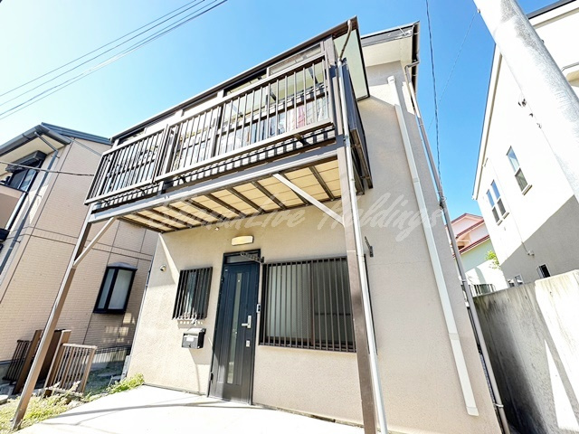 鎌倉市小町２丁目のアパートの外観