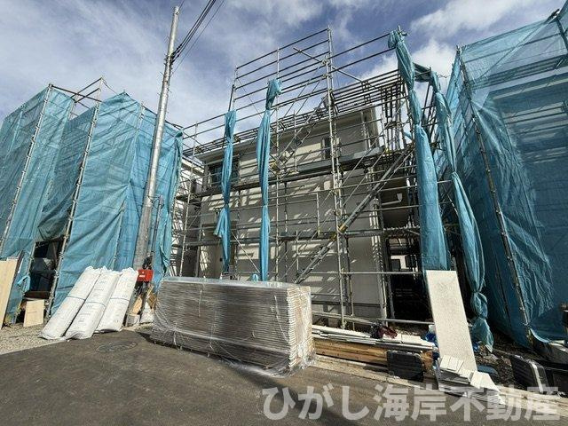 藤沢市城南２丁目　　新築戸建　全７棟の外観|6月8日撮影　建築中　現地外観
