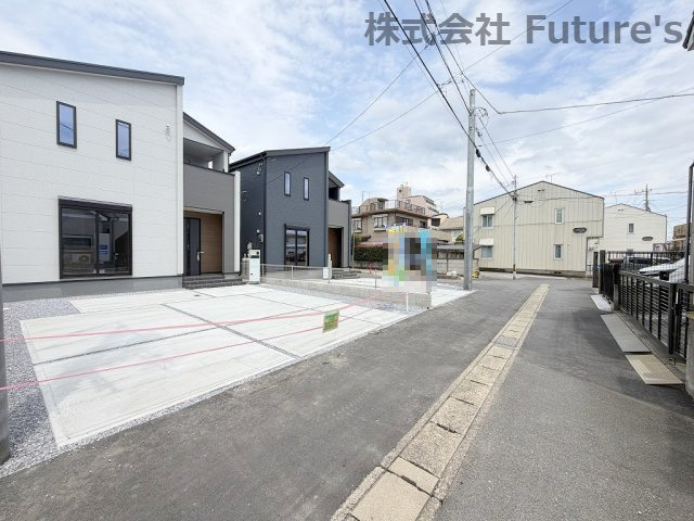 三郷市戸ケ崎3丁目　新築戸建　全10棟　9号棟の前面道路含む現地写真|前面道路含む現地写真です。