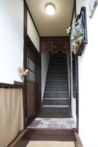 【玄関】 | 宇治市広野町丸山　中古戸建 | 【広野町丸山69-10】1度、ご内覧してみませんか？実際に内覧してみて初めてわかる事がたくさんあります（＾◇＾）