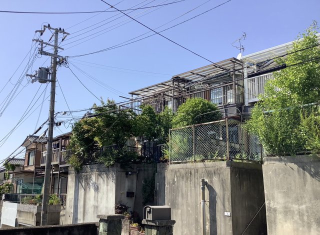 【外観】 | 宇治市広野町丸山　中古戸建 | 駐車場はありません（＾◇＾）徒歩5分圏内に月極駐車場が点在しています（空き状況は随時ご確認下さい）