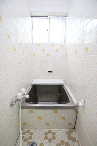 【浴室】 | 宇治市広野町丸山　中古戸建 | 【広野町丸山69-11】1度、ご内覧してみませんか？実際に見てみないとわからない事があります。お気軽に内覧ご予約をして下さい。