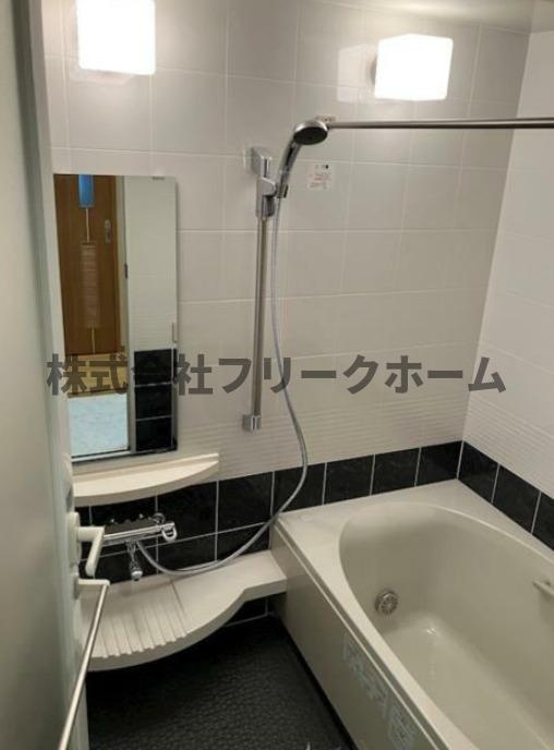 三鷹市下連雀３丁目の賃貸マンションの浴室