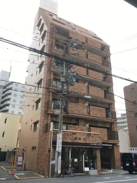 メゾン鶴舞の外観