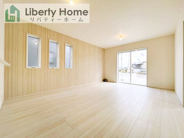 下妻市下妻丙　1号棟　新築戸建の居間・リビング