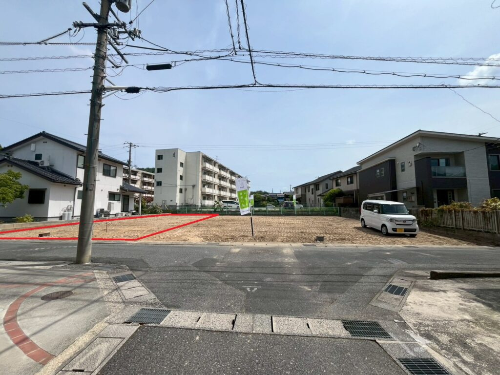 【前面道路含む現地写真】の画像