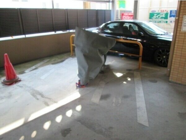 サンピアオカヤスの駐車場