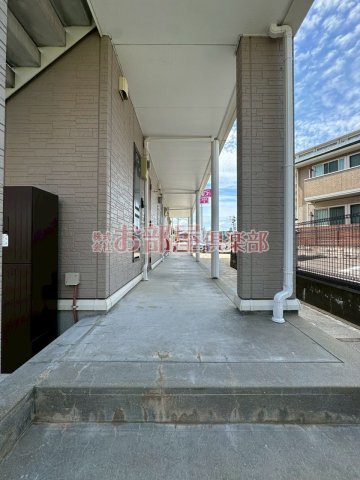 ベアーレ高屋敷のロビー
